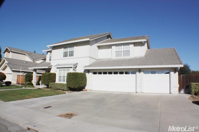 330 Laurelwood Ln, Ripon, CA 95366 photo 2