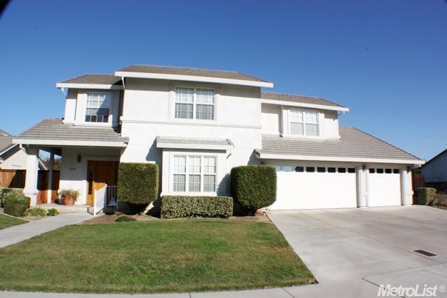 330 Laurelwood Ln, Ripon, CA 95366 photo 3