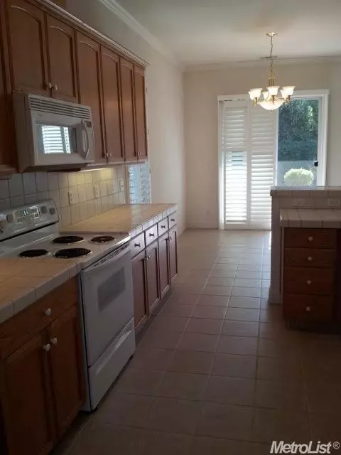 1608 Bird Ln, Lodi, CA 95242 photo 4