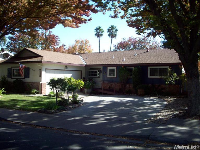 1900 Lancey Dr, Modesto, CA 95355 photo 2