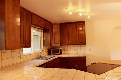 7140 Sutter Ave, Carmichael, CA 95608 photo 12