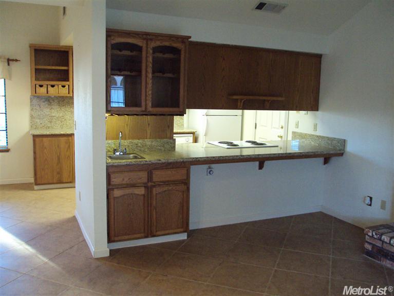 917 Stonum Rd, Modesto, CA 95351 photo 5