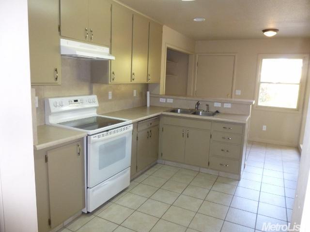 519 Coronado Way, Modesto, CA 95350 photo 8