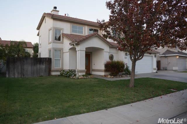 2037 Solothurn Way, Manteca, CA 95337 photo 2
