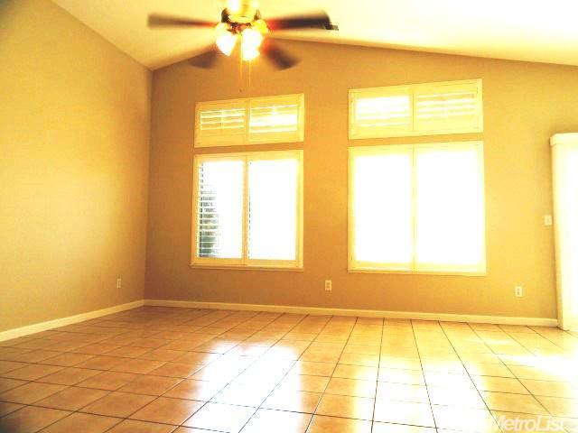 1167 Cherry Oak Ln, Manteca, CA 95336 photo 6