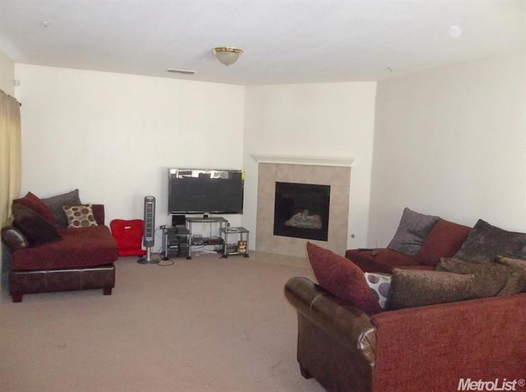1820 El Monte Ave, Ceres, CA 95307 photo 4