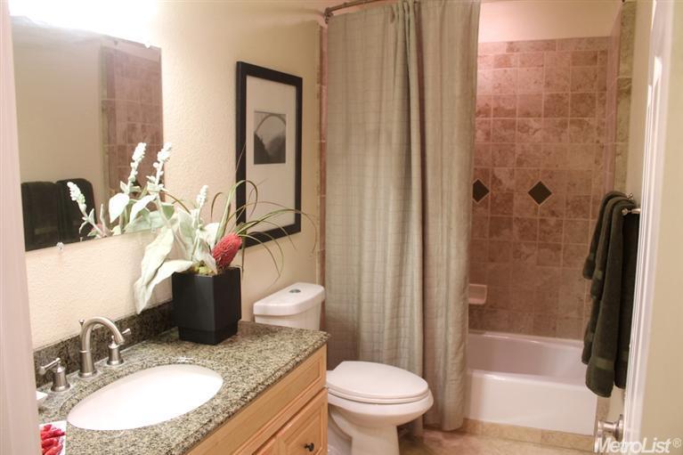 5416 Locust Ave, Carmichael, CA 95608 photo 4