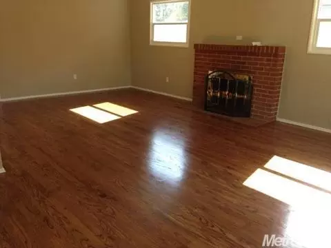 328 Covena Ave, Modesto, CA 95354 photo 5