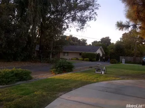 1945 River Rd, Modesto, CA 95351 photo 2