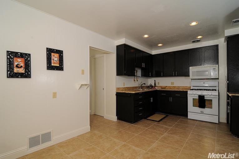 2348 Mission Ave, Carmichael, CA 95608 photo 9
