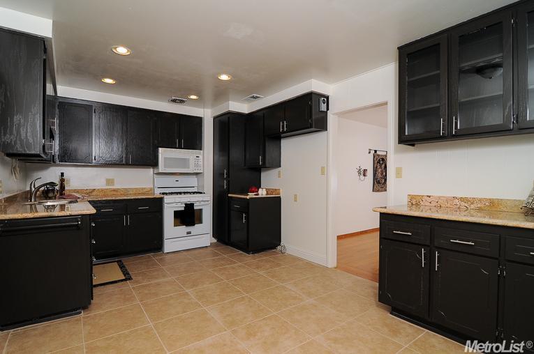 2348 Mission Ave, Carmichael, CA 95608 photo 6