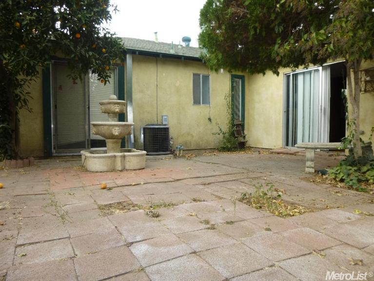 1836 Milpas Ln, Modesto, CA 95355 photo 15