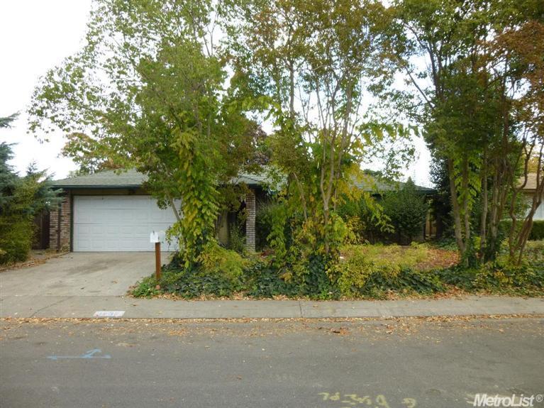 1836 Milpas Ln, Modesto, CA 95355 photo 2