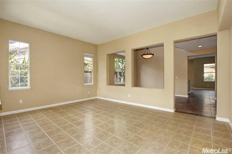 3729 Gresham Ln, Sacramento, CA 95835 photo 3