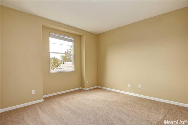 3729 Gresham Ln, Sacramento, CA 95835 photo 16