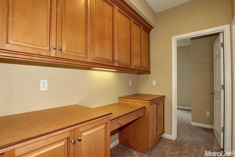 3729 Gresham Ln, Sacramento, CA 95835 photo 20