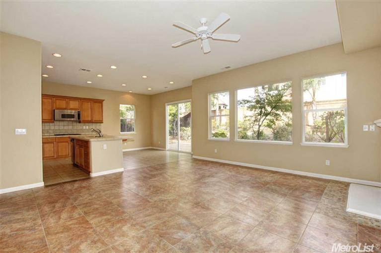 3729 Gresham Ln, Sacramento, CA 95835 photo 7