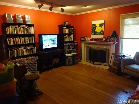 6507 Templeton Dr, Carmichael, CA 95608 photo 3