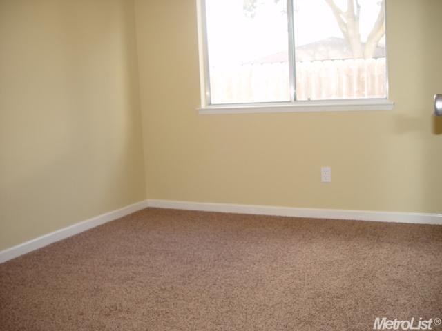 1906 Truman Dr, Chowchilla, CA 93610 photo 7