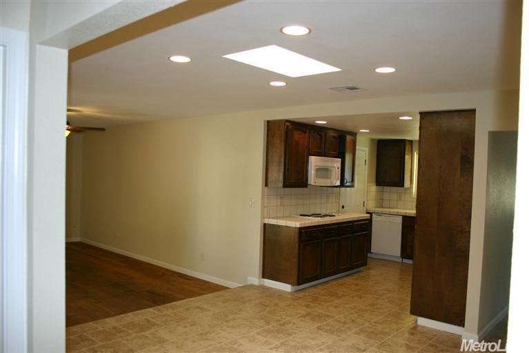 3309 Swallow Dr, Modesto, CA 95356 photo 4