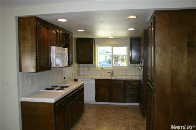 3309 Swallow Dr, Modesto, CA 95356 photo 3