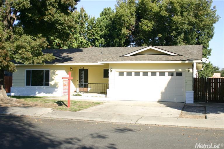 3309 Swallow Dr, Modesto, CA 95356 photo 1