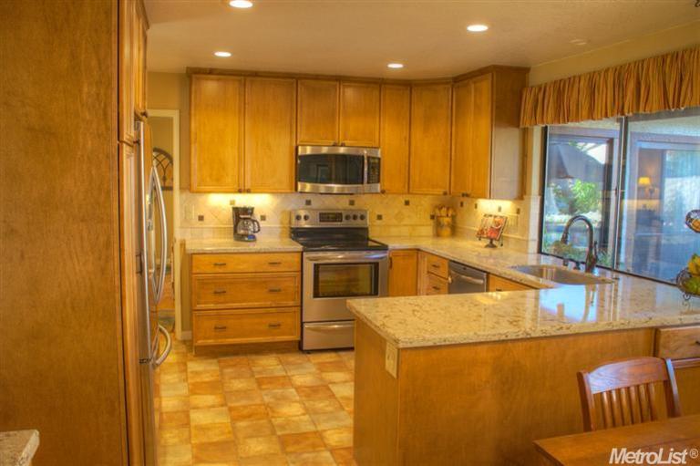 103 Middle Fork Ct, Folsom, CA 95630 photo 8