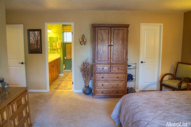 103 Middle Fork Ct, Folsom, CA 95630 photo 19