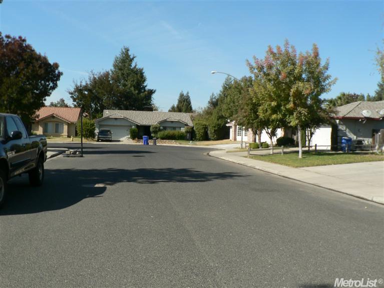 318 Leffler Pl, Turlock, CA 95382 photo 21