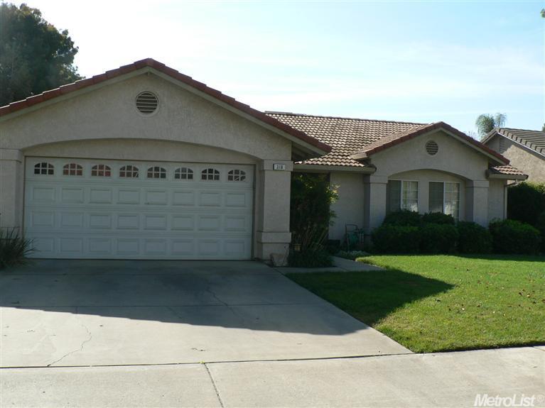 318 Leffler Pl, Turlock, CA 95382 photo 1