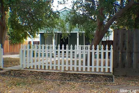 1408 Nelson Ave, Modesto, CA 95350 photo 1