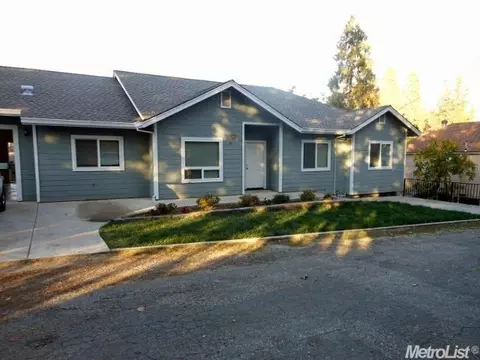 41 Oak St, Colfax, CA 95713 photo 1