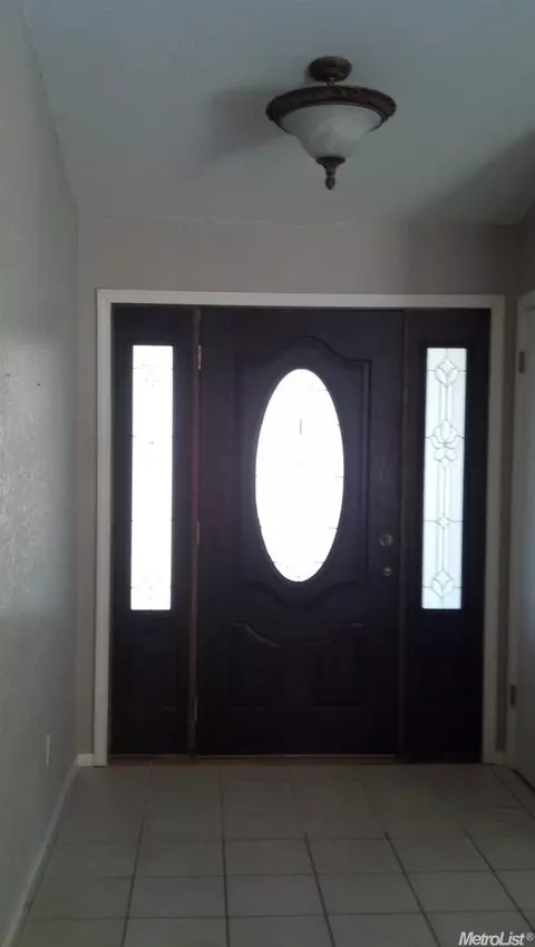 1616 Isaiah Ct, Ceres, CA 95307 photo 9
