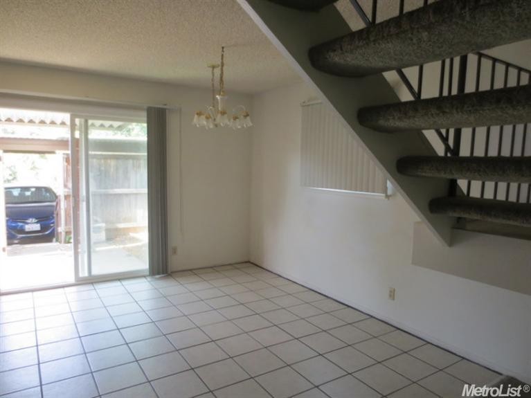 3965 Oak Villa Cir, Carmichael, CA 95608 photo 6