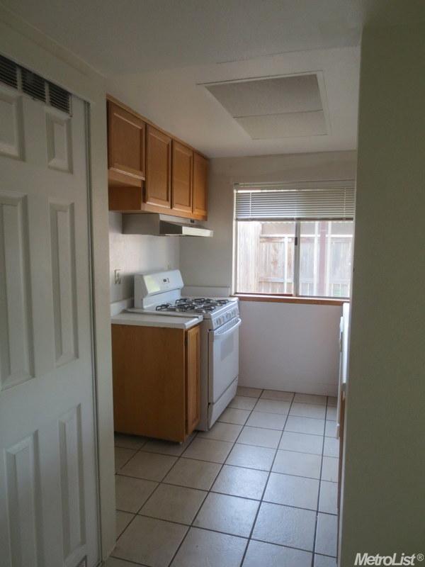 3965 Oak Villa Cir, Carmichael, CA 95608 photo 11