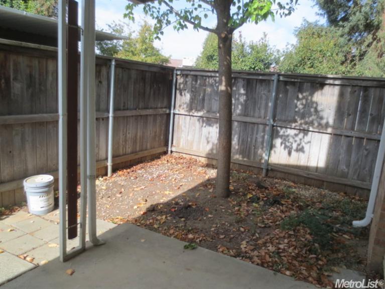 3965 Oak Villa Cir, Carmichael, CA 95608 photo 22