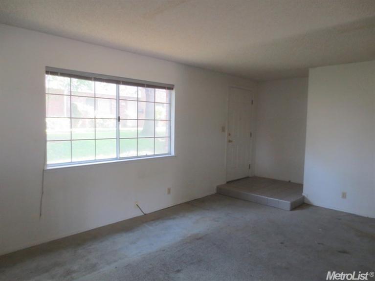 3965 Oak Villa Cir, Carmichael, CA 95608 photo 5
