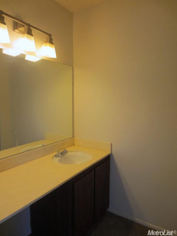 3965 Oak Villa Cir, Carmichael, CA 95608 photo 19