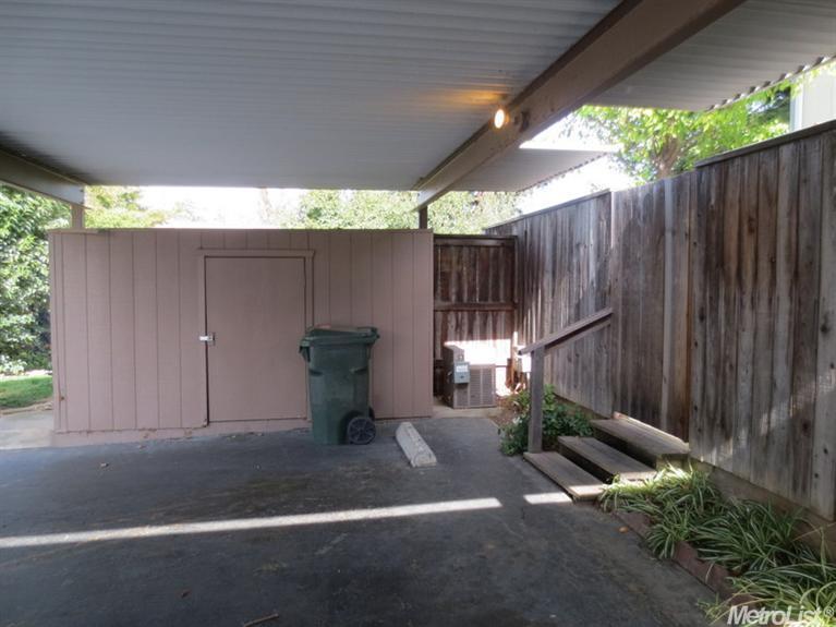 3965 Oak Villa Cir, Carmichael, CA 95608 photo 24