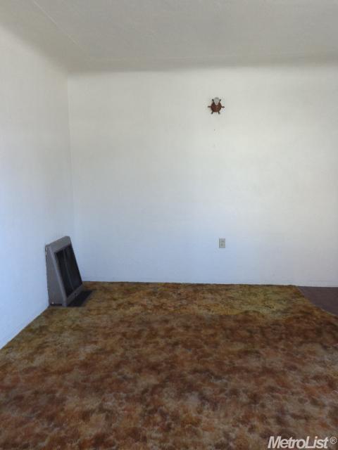 1810 Eureka St, Modesto, CA 95358 photo 3