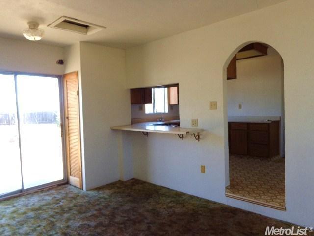 1810 Eureka St, Modesto, CA 95358 photo 4