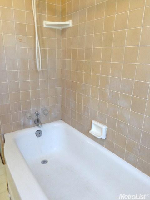 1810 Eureka St, Modesto, CA 95358 photo 14