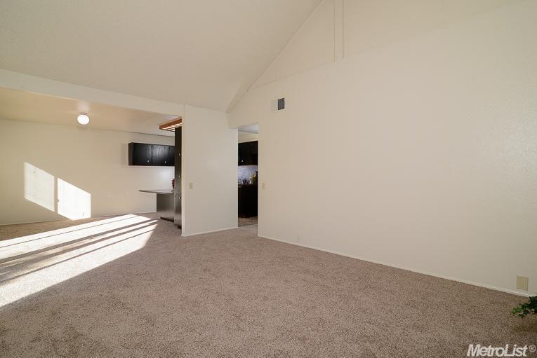 4742 Whitney Ave, Carmichael, CA 95608 photo 3