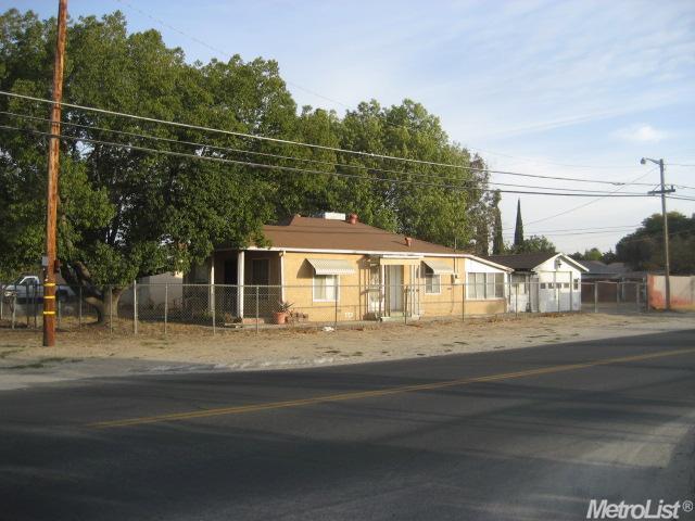 620 Inyo Ave, Modesto, CA 95358 photo 3