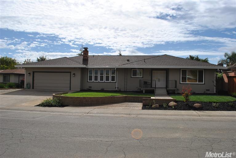 3877 Maudray Way, Carmichael, CA 95608 photo 8