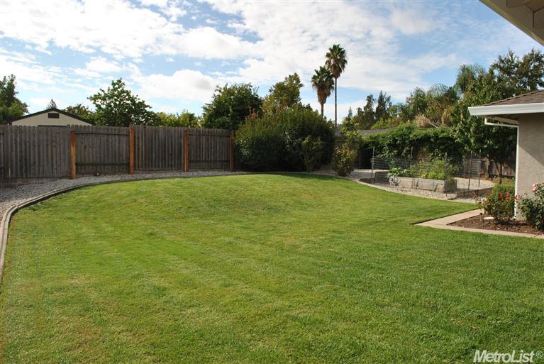 3877 Maudray Way, Carmichael, CA 95608 photo 21