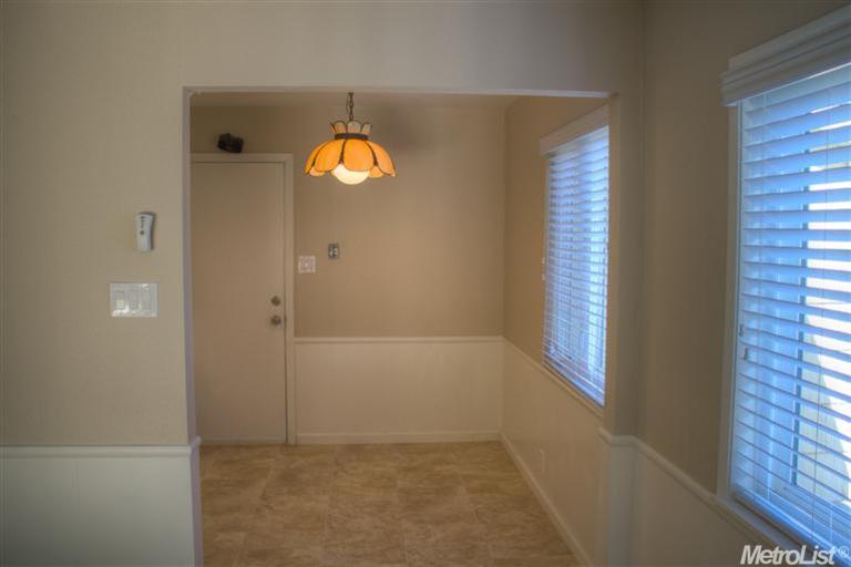 5330 Halsted Ave, Carmichael, CA 95608 photo 5