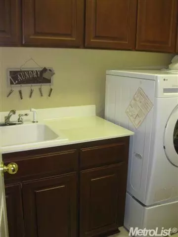 2559 Bennett Ct, Tracy, CA 95377 photo 9