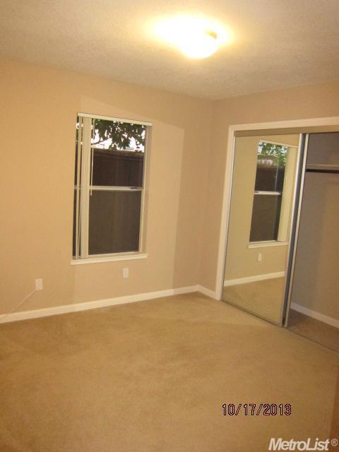 4036 Elmo Loop, Modesto, CA 95356 photo 7