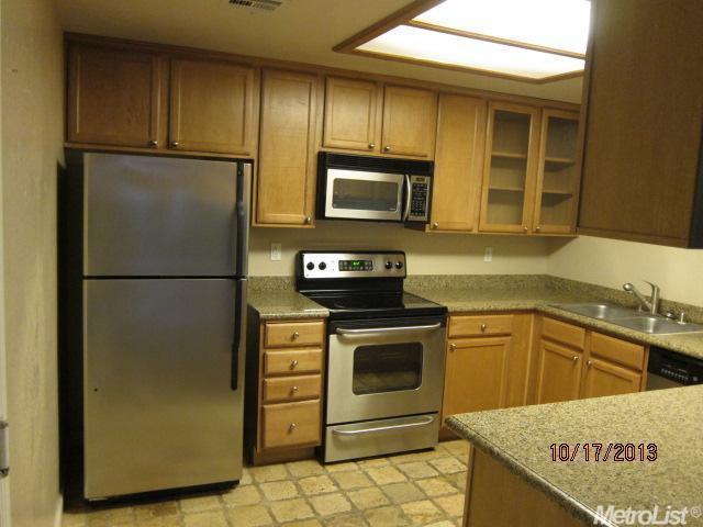 4036 Elmo Loop, Modesto, CA 95356 photo 2